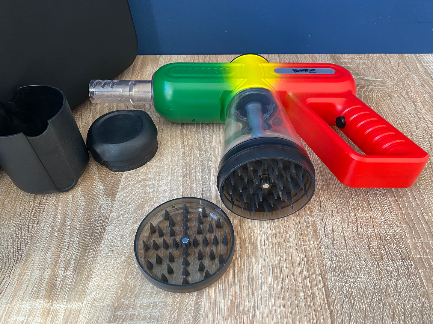 Honeypuff Smoke Thrower Bong - 1500mAh / Rasta