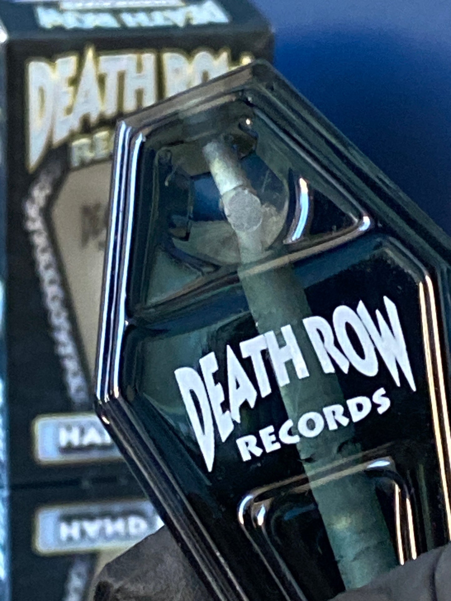Death Row Records Coffin Hand Pipe 4" Weiß - Legendäres Hip-Hop Sammlerstück