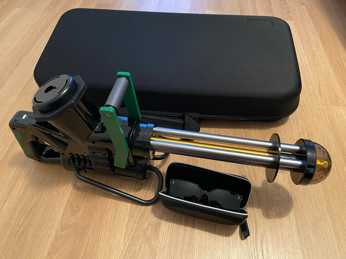 Smoker Gatlin Gun - Kräuter Rauch Kanone mit LED-Licht