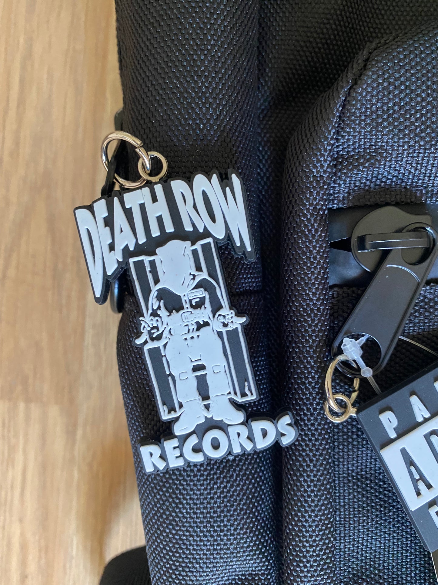 Death Row Records Throwback-Pack - Geruchsdichter Premium Rucksack Schwarz